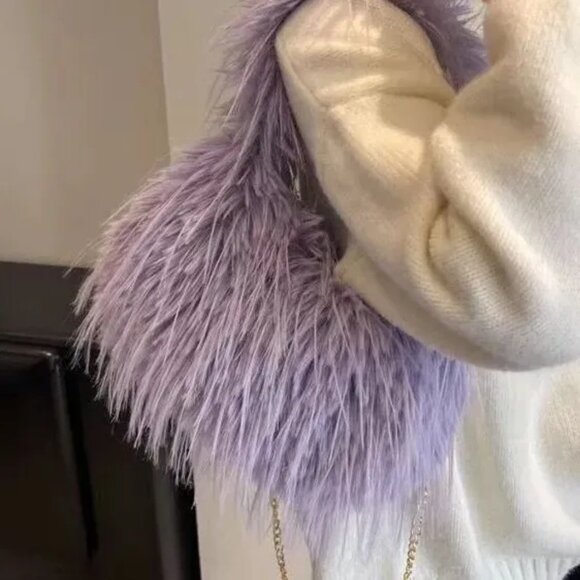 Elegant Womens Medium Plush Vintage Pillow Handbag With Zipper & Chain Strap - Picture 5 of 7